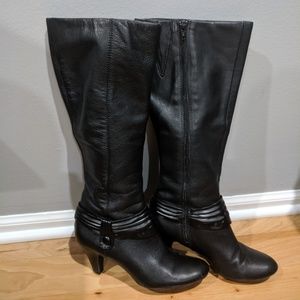 Naturalizer heeled boots